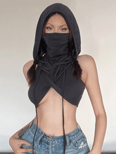 Kurzes Tanktop mit Kapuze und Bandana-Design